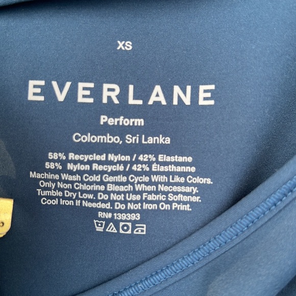 NWT Everlane The Perform Tank and Leggings Set Atlantic Deep Aegean Blue Size Xs - Picture 11 of 16
